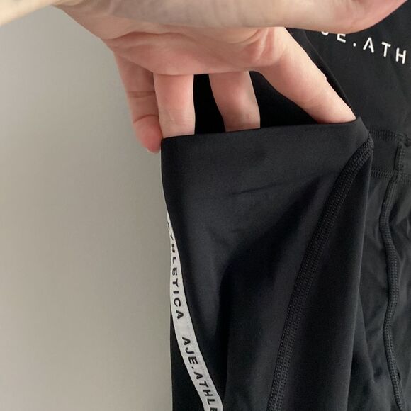 Aje Athletica Contrast Logo Full Length Legging Size Medium - Picture 6 of 10